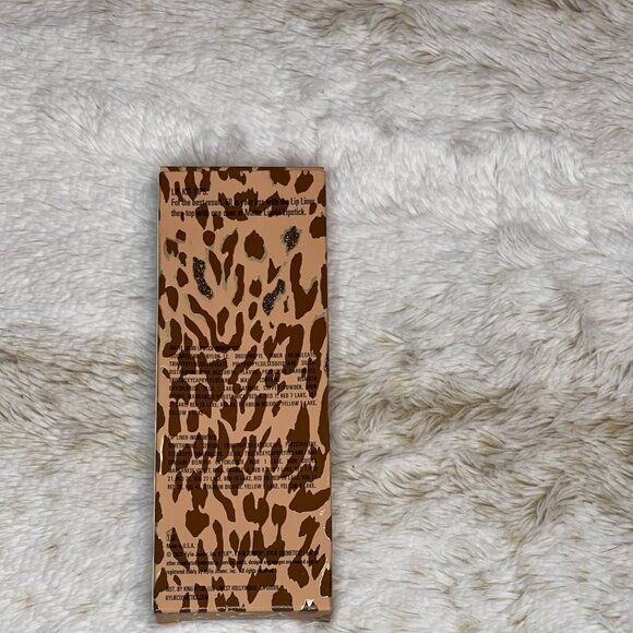 Kylie Jenner Matte Lip Kit - Can't Be Tamed - Picture 6 of 8